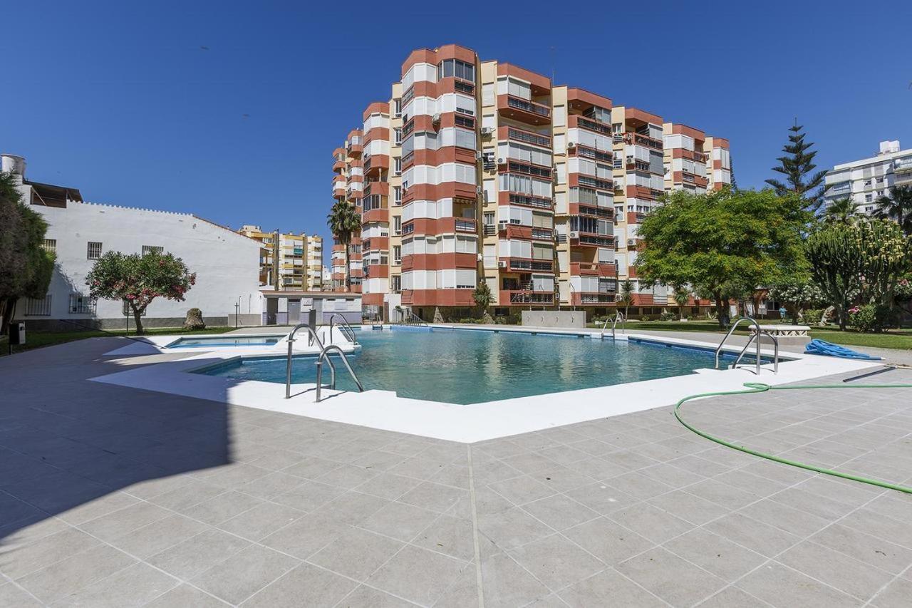 Apartamentos Torre Del Mar Eksteriør bilde